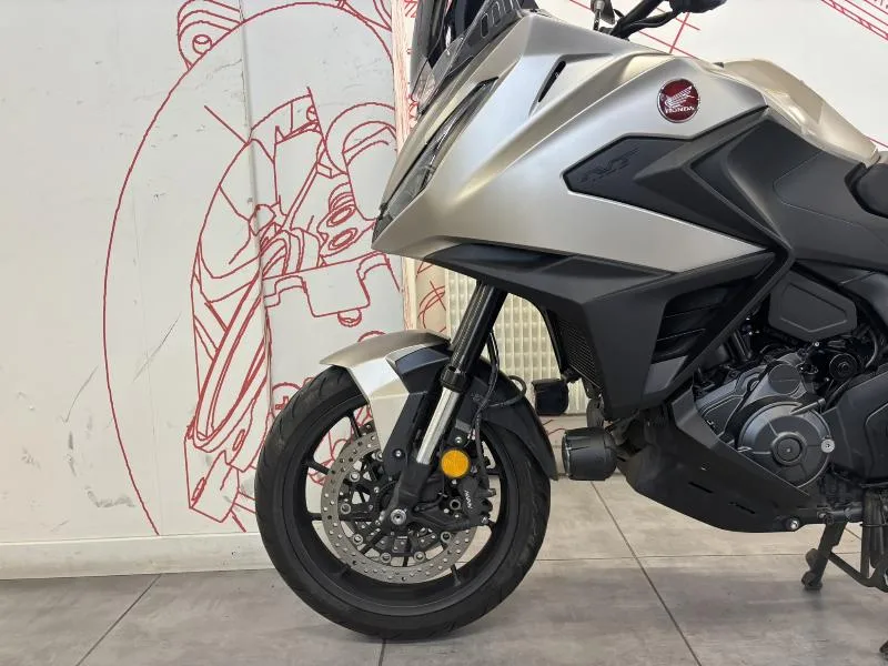 NT 1100 DCT