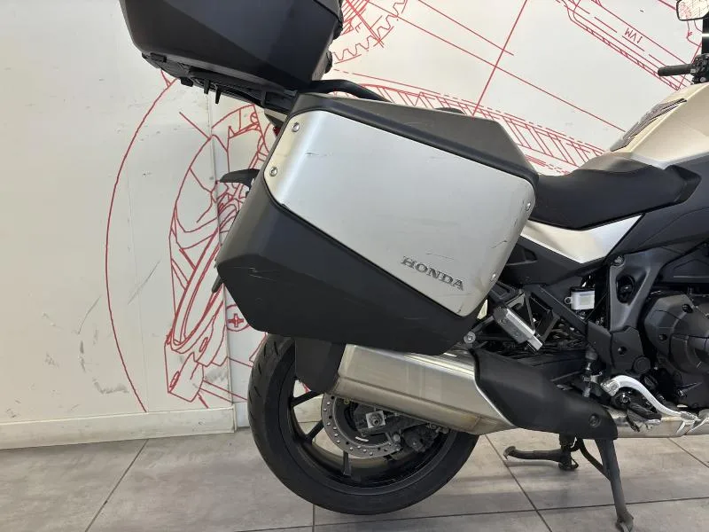 NT 1100 DCT