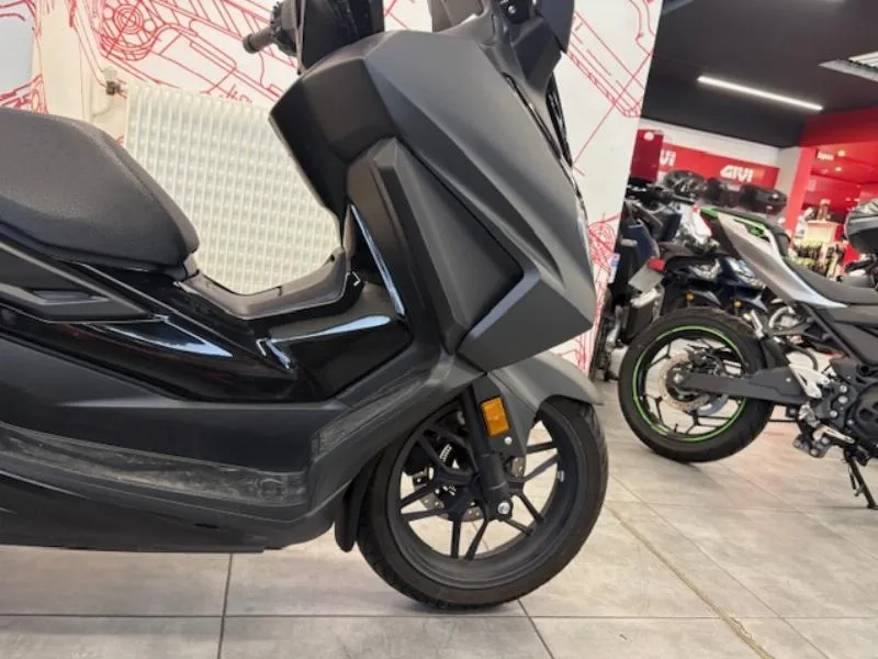 NSS FORZA 125