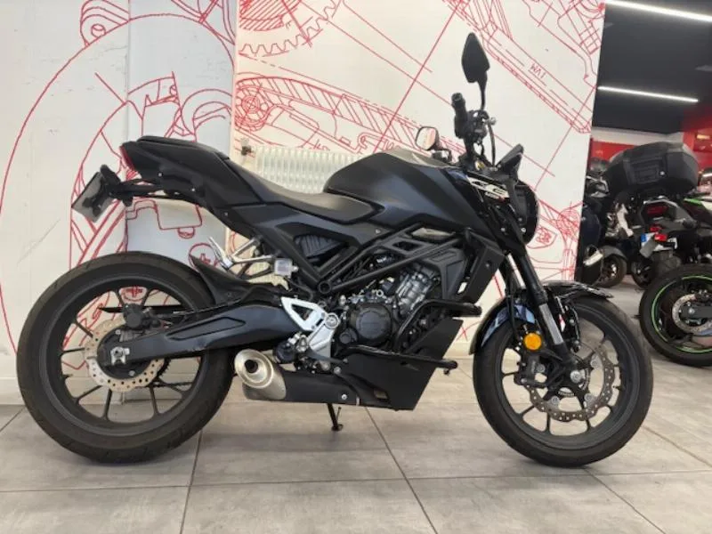 CB 125  R
