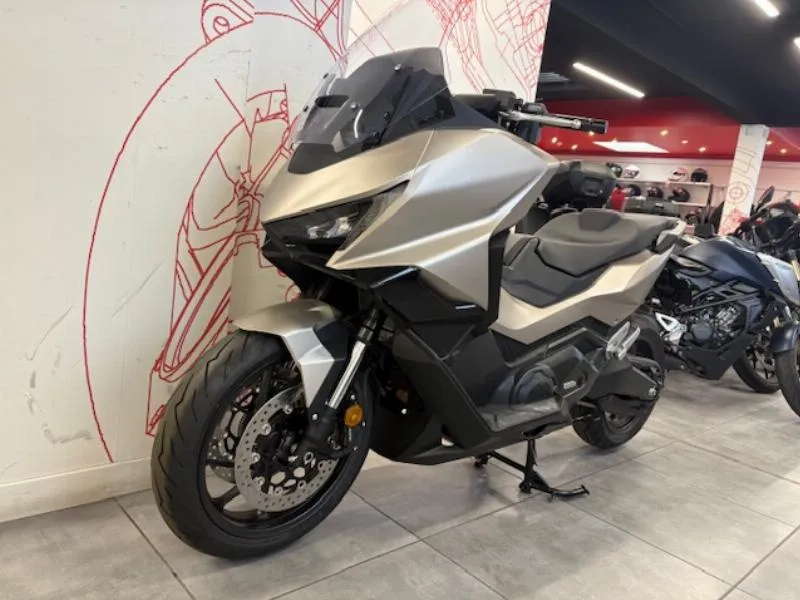 NSS FORZA 750