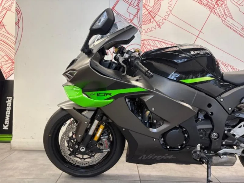 ZX10R