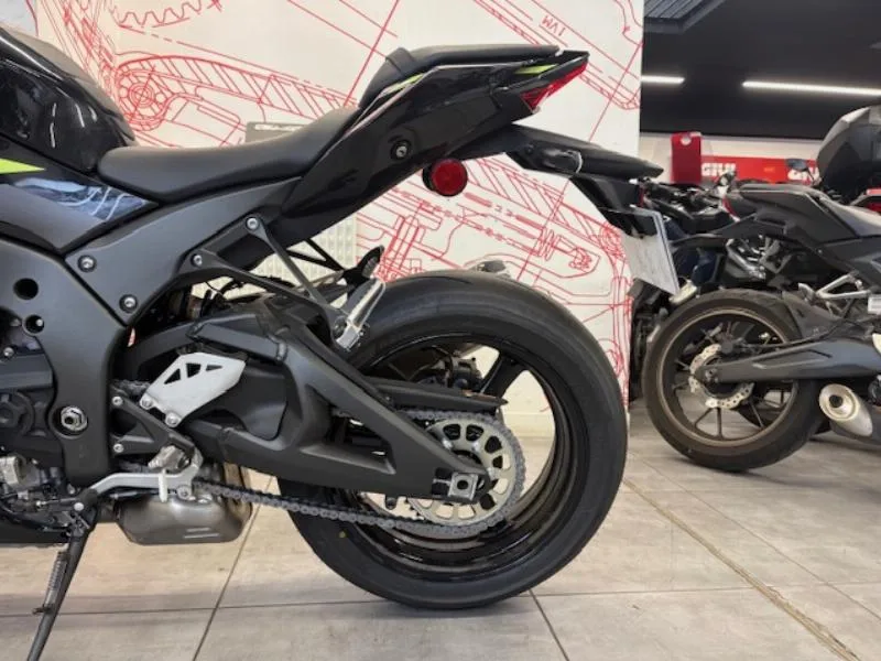ZX10R
