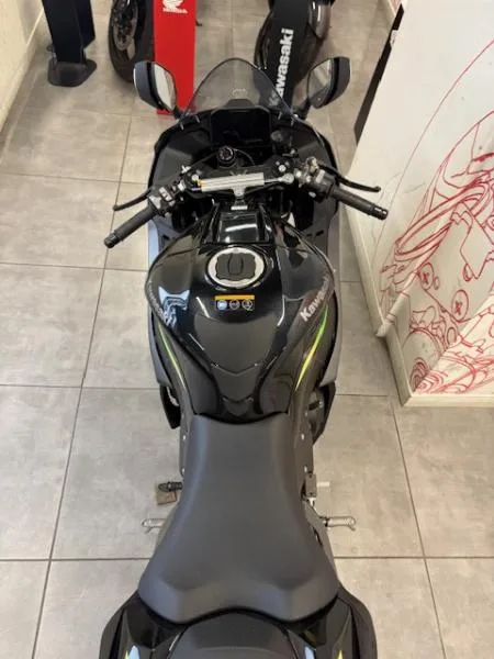 ZX10R