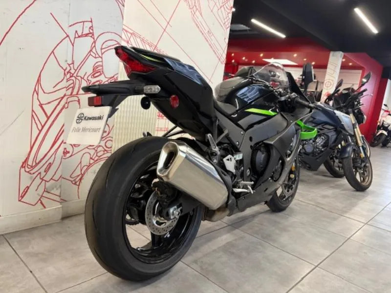 ZX10R