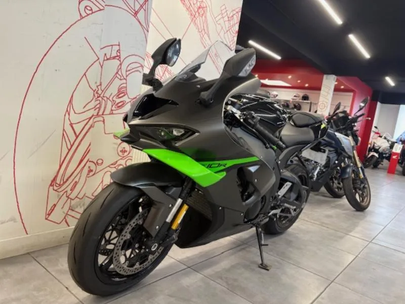 ZX10R