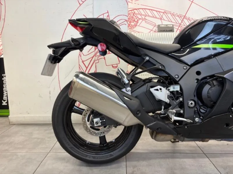 ZX10R