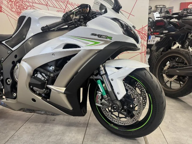 ZX10R