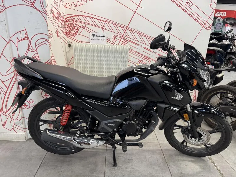 CB 125 F
