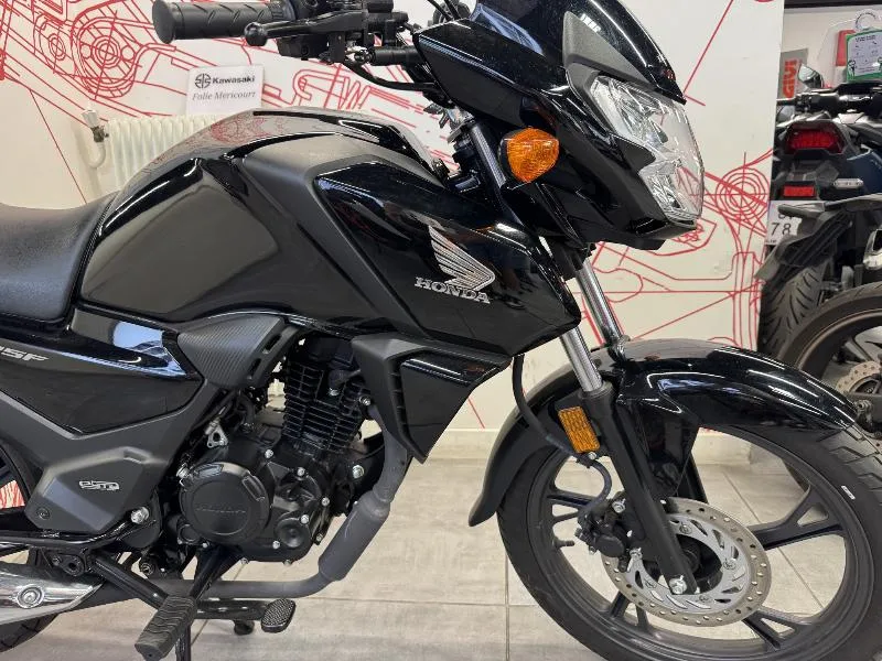 CB 125 F
