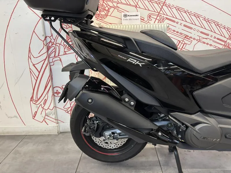 AK PREMIUM 550