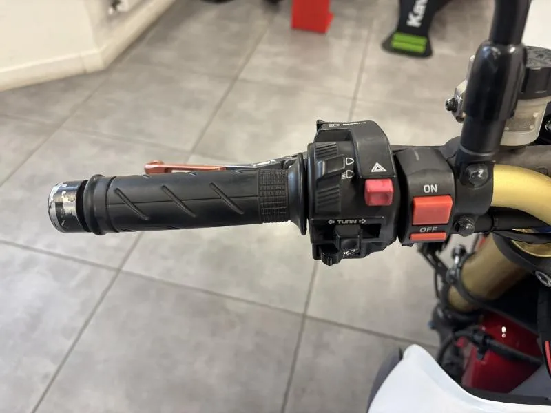 CB 1000 R
