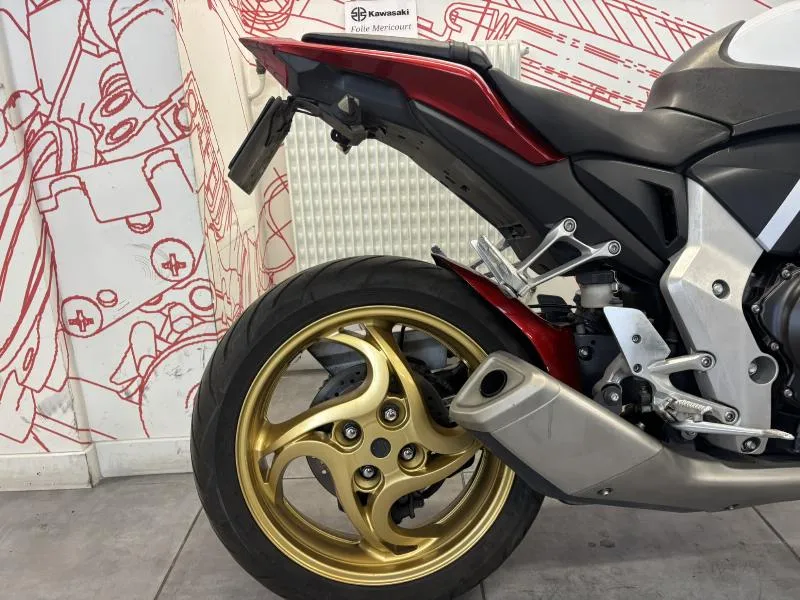 CB 1000 R