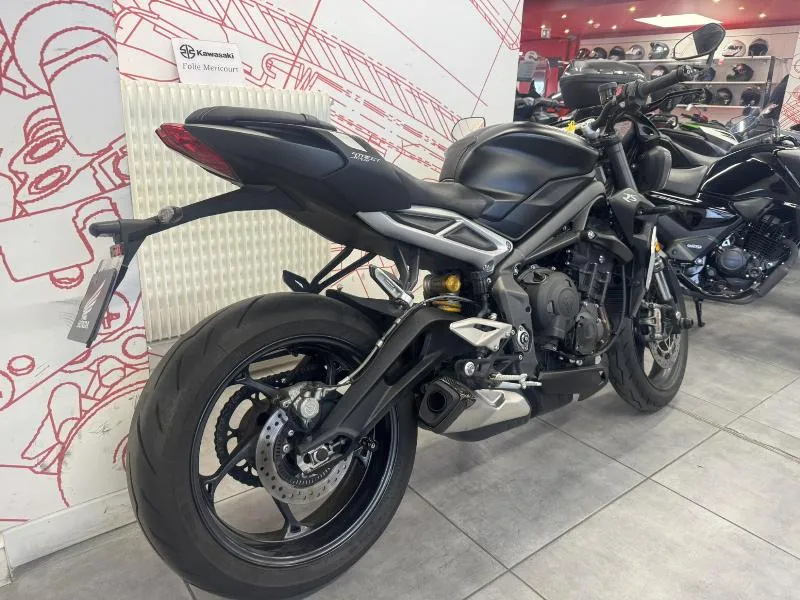 STREET TRIPLE 765 RS