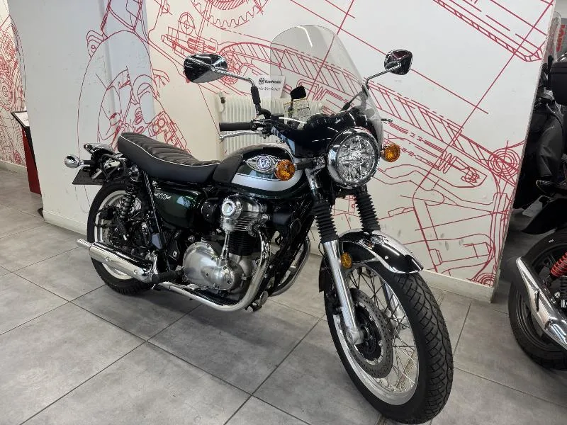 W 800