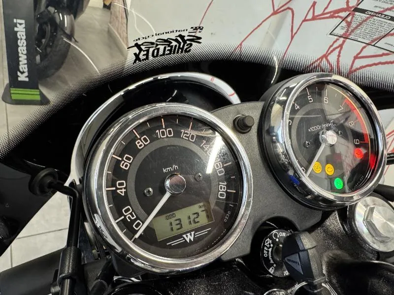 W 800