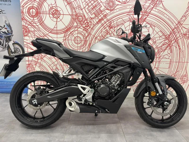 CB 125  R