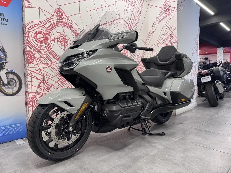 GL 1800 GOLDWING TOURING DCT