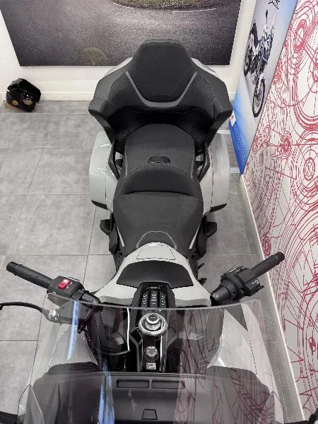 GL 1800 GOLDWING TOURING DCT