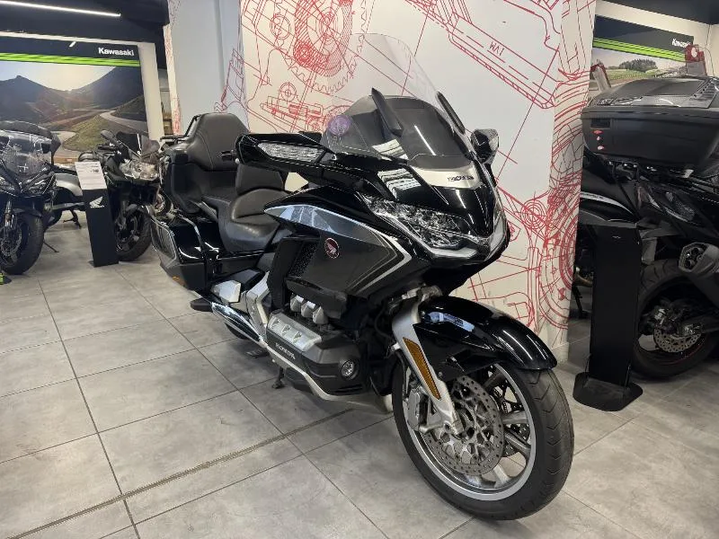 GL 1800 GOLDWING TOURING DCT