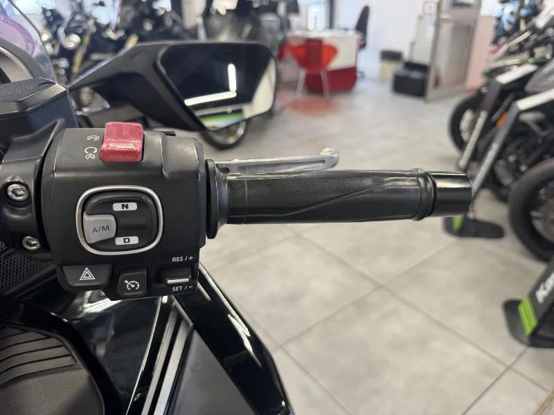 GL 1800 GOLDWING TOURING DCT