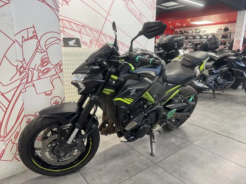 Z 900