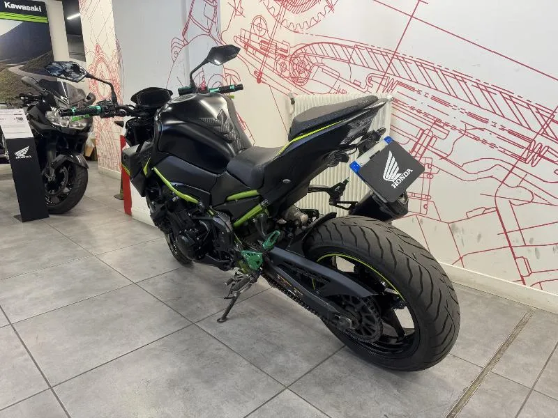 Z 900
