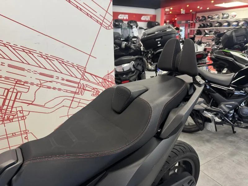 NSS FORZA 750