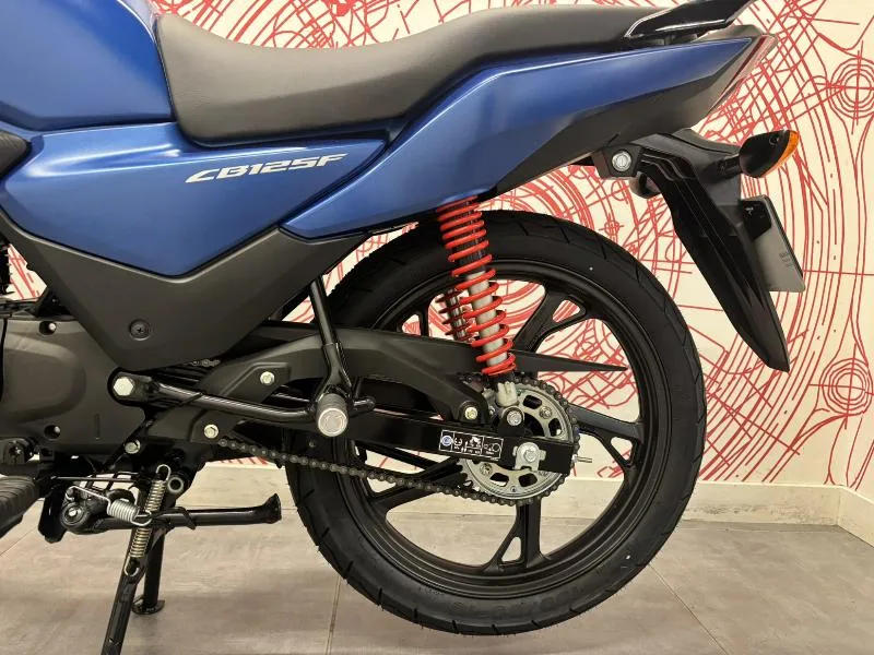CB 125 F