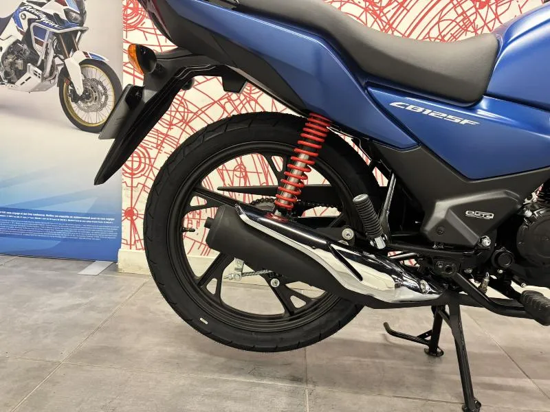CB 125 F