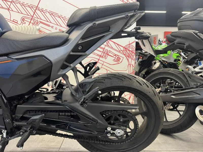 125 DUKE ABS