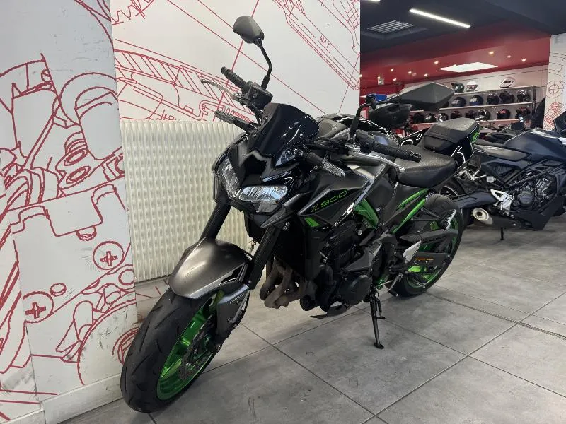Z 900