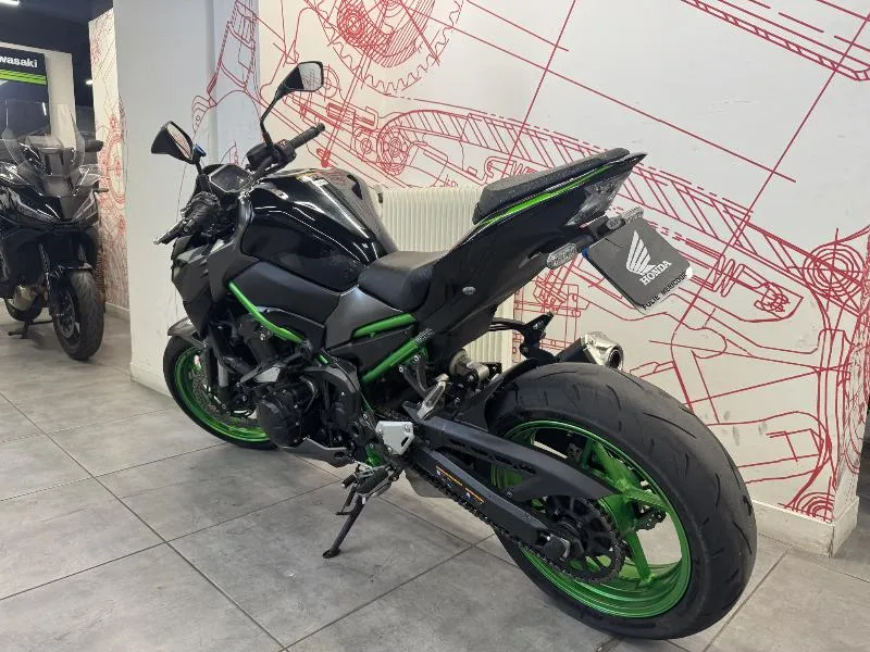Z 900