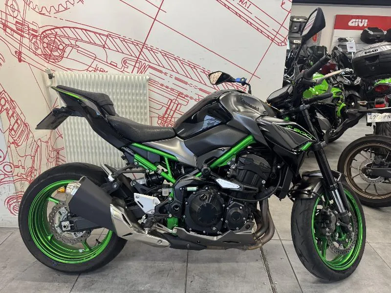 Z 900
