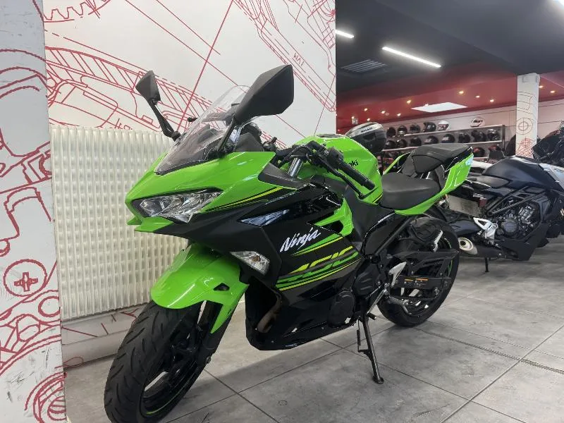 NINJA 400