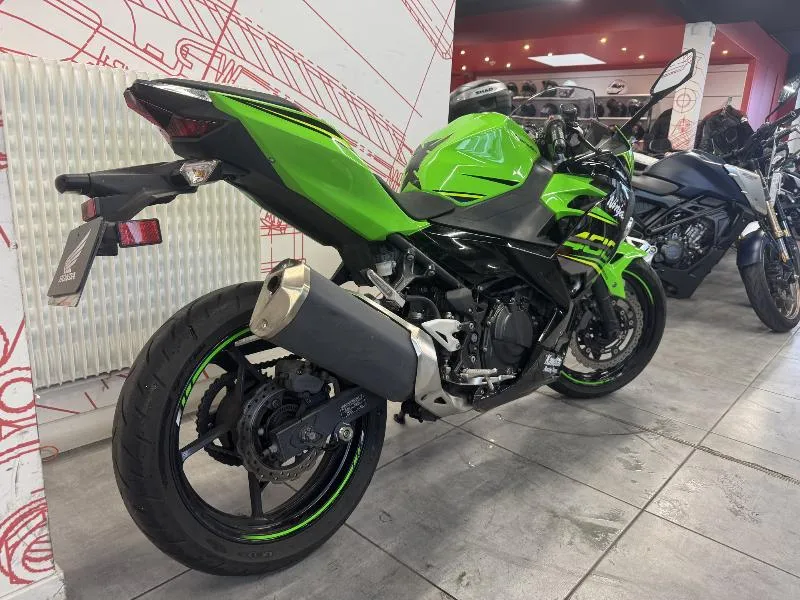 NINJA 400