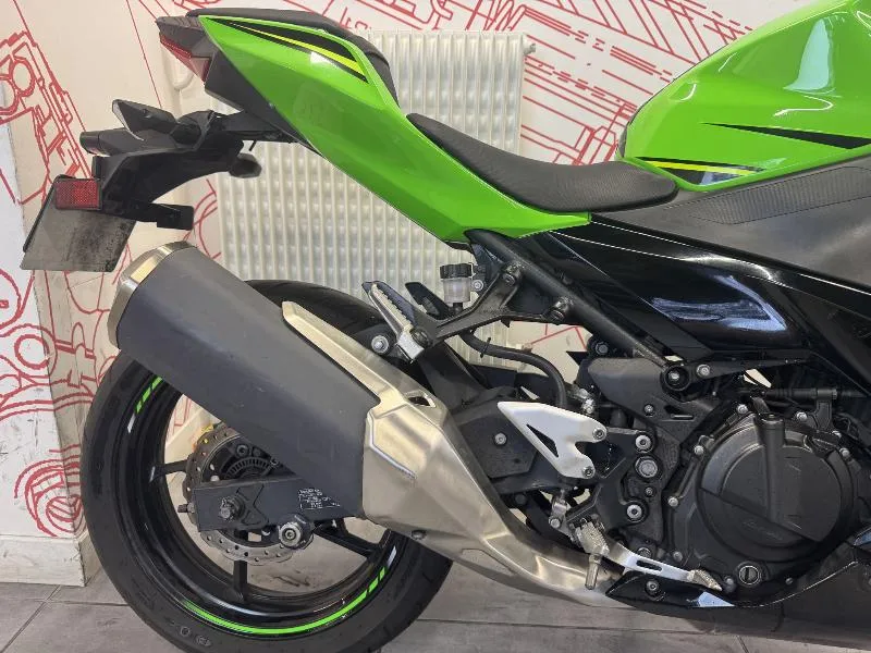 NINJA 400