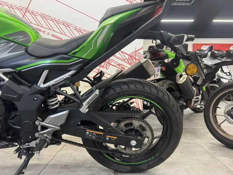 z 125