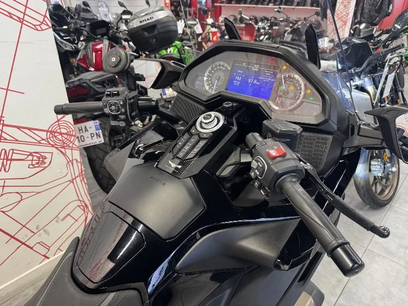 GL 1800 GOLDWING TOURING DCT