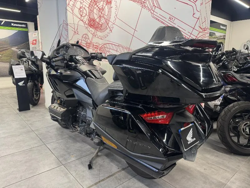 GL 1800 GOLDWING TOURING DCT