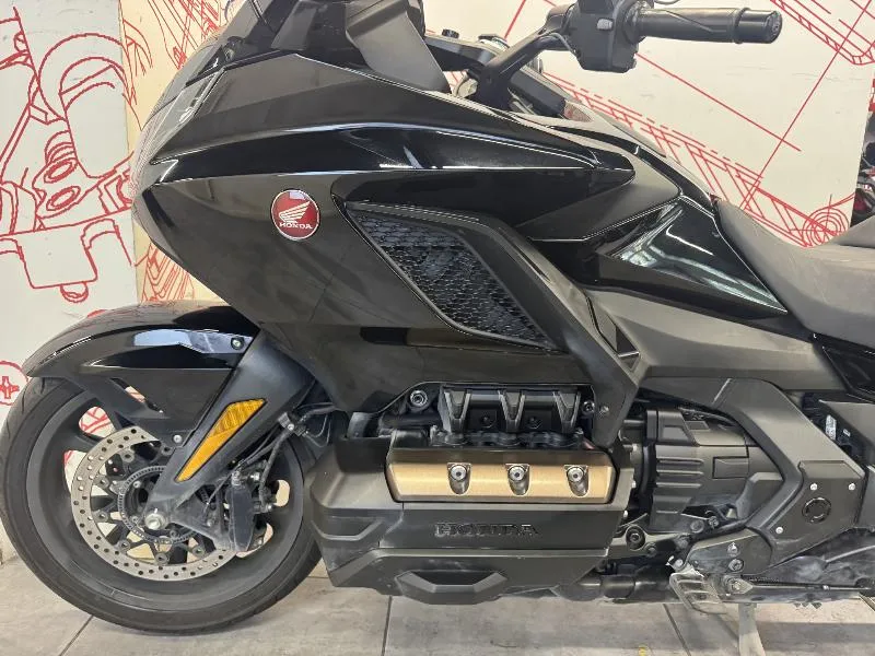GL 1800 GOLDWING TOURING DCT