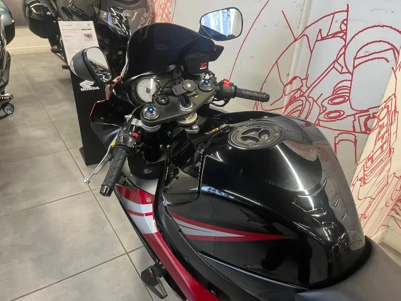 GSXR 750