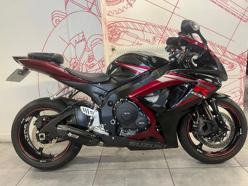 GSXR 750