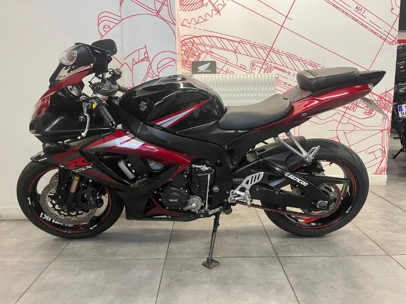 GSXR 750