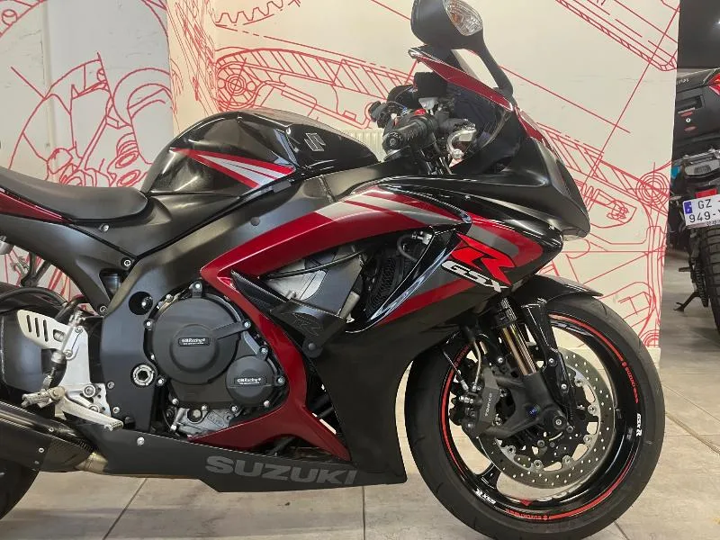 GSXR 750