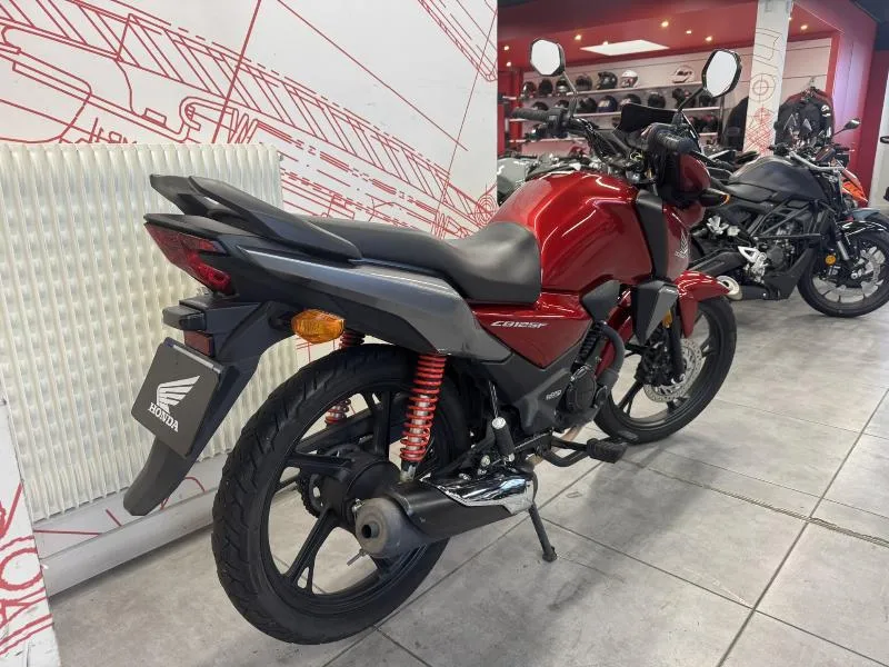 CB 125 F