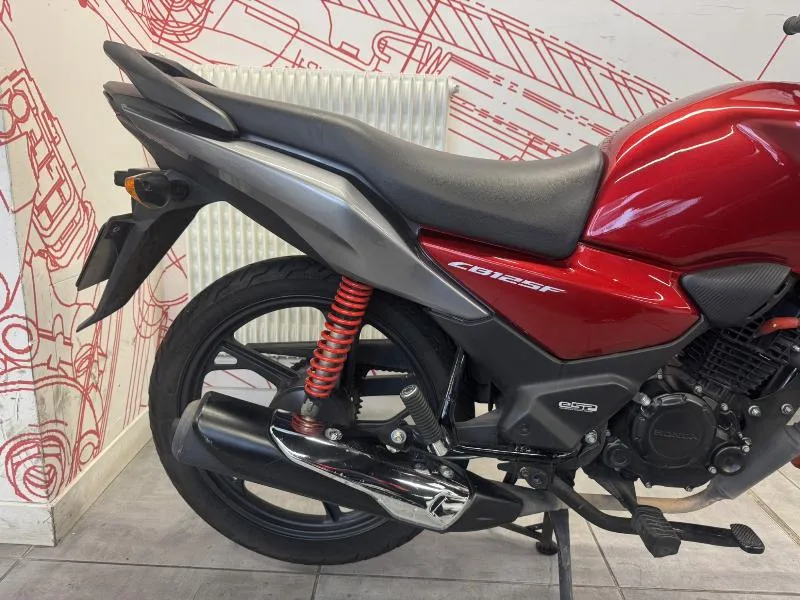 CB 125 F