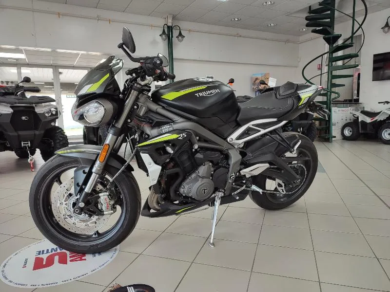 STREET TRIPLE 765 RS