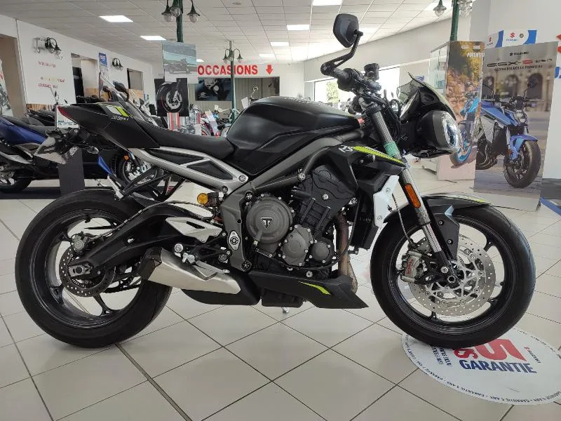 STREET TRIPLE 765 RS