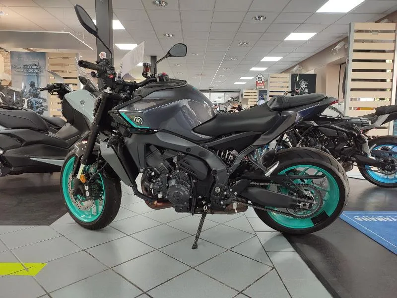 MT09  YAMT